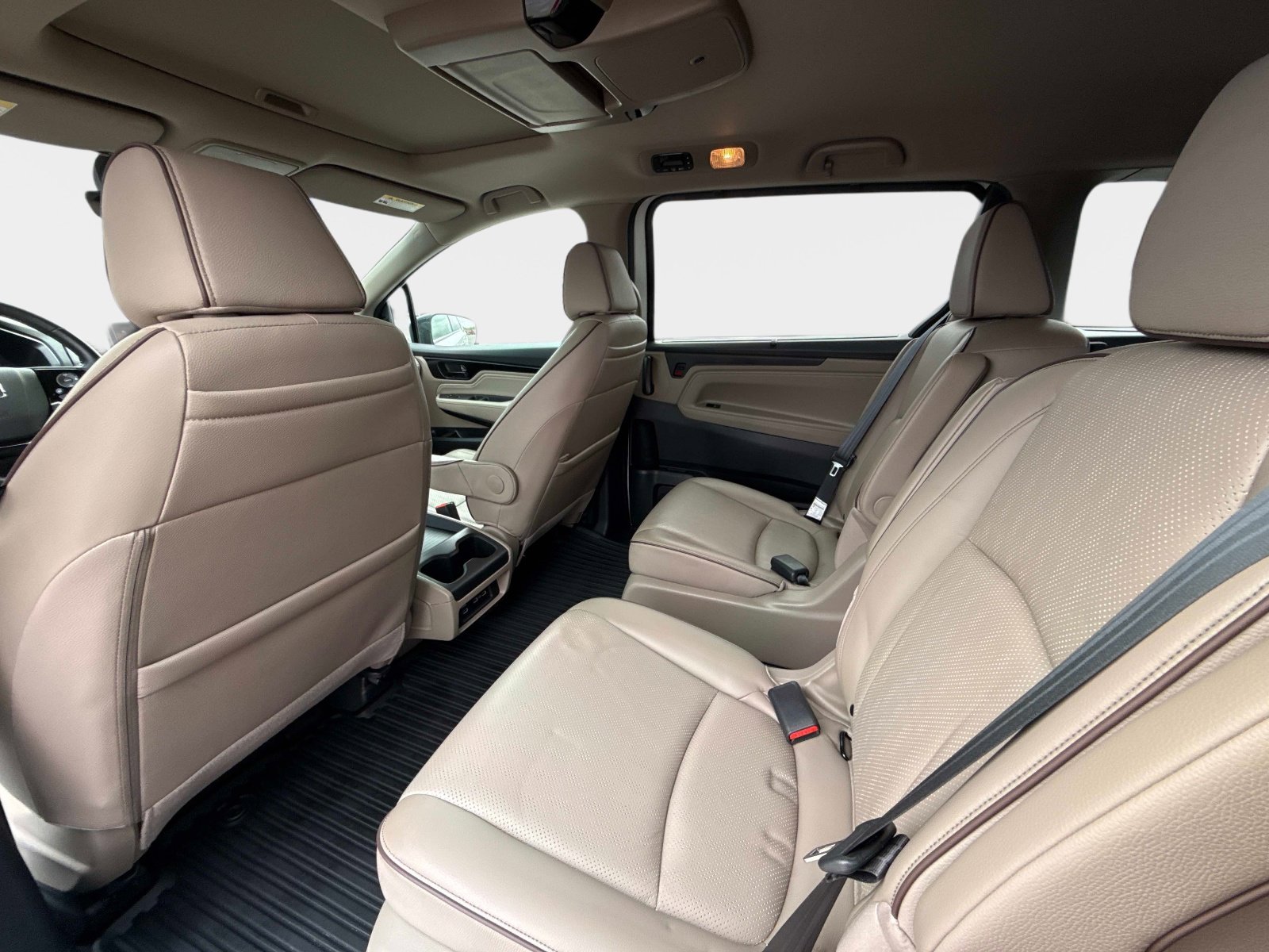 Used 2024 Honda Odyssey Elite image 21