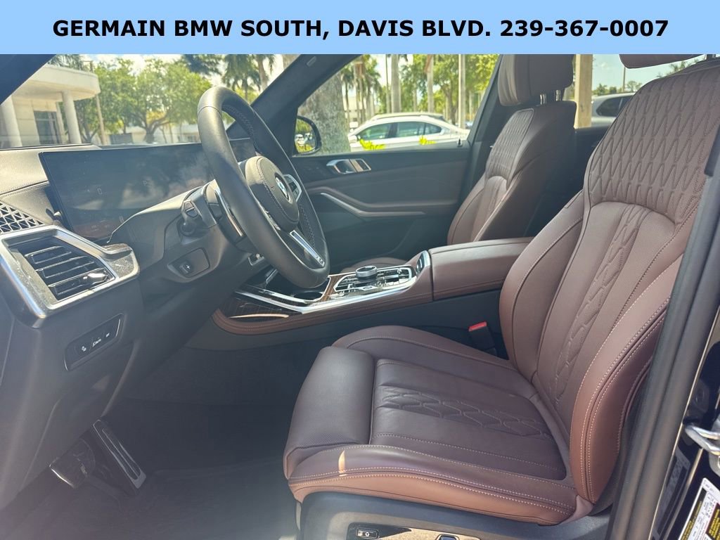 Used 2025 BMW X7 M60i image 54