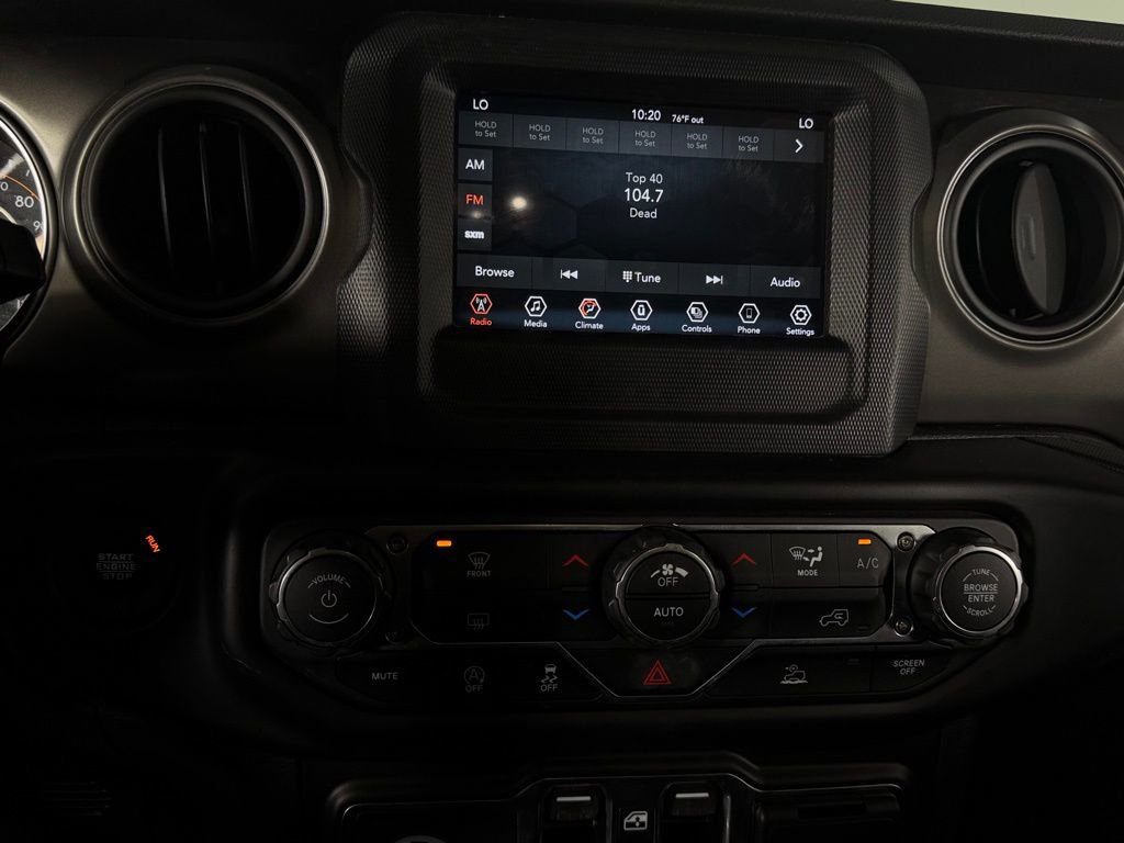 Certified 2022 Jeep Wrangler Unlimited Sport AWD/4WD image 19