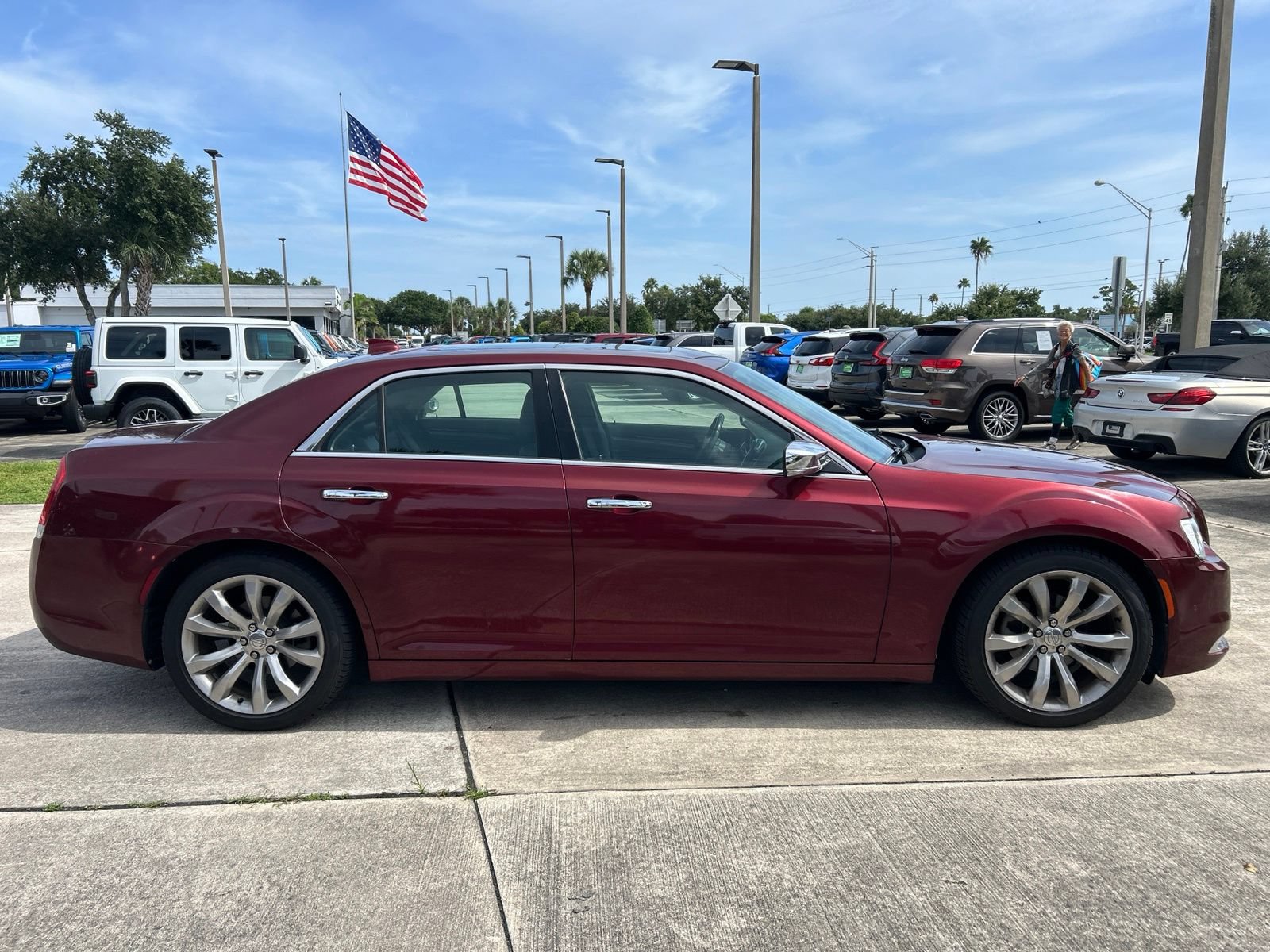 Used 2017 Chrysler 300 C w/ Safetytec Plus Group RWD image 6