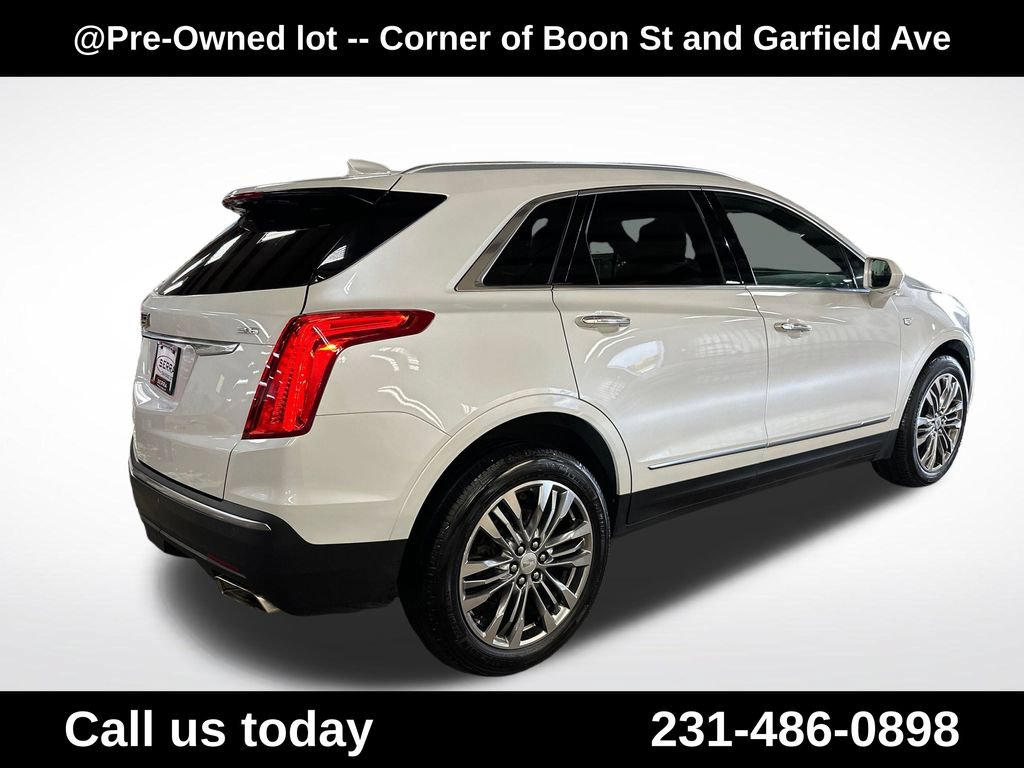 Used 2017 Cadillac XT5 Premium Luxury AWD/4WD image 5