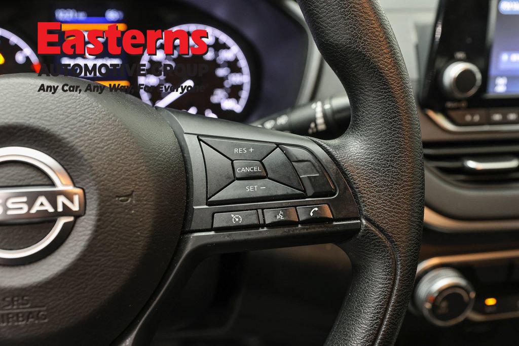 Used 2023 Nissan Altima 2.5 S FWD image 15