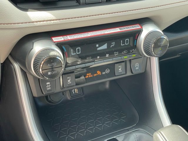Used 2025 Toyota RAV4 XLE w/ Convenience Package AWD/4WD image 19