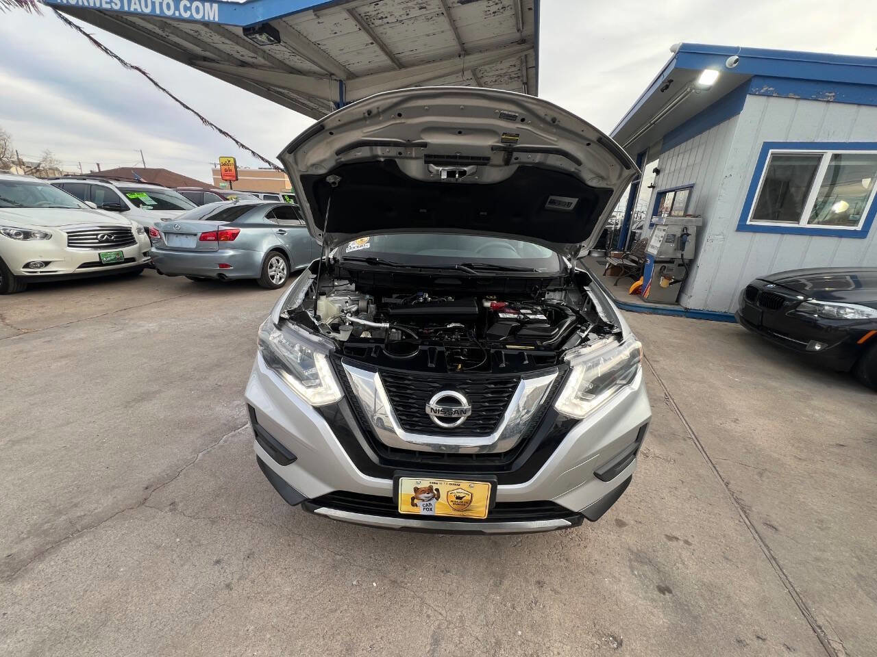 Used 2017 Nissan Rogue S FWD image 19