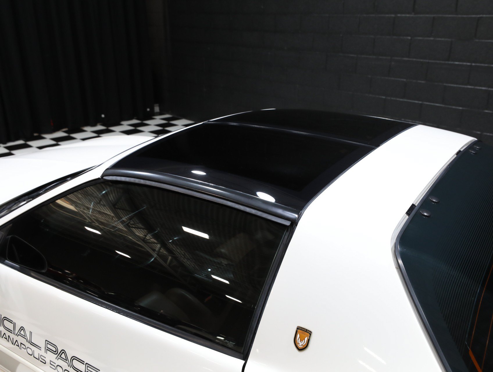 Used 1989 Pontiac Firebird Trans Am RWD image 8