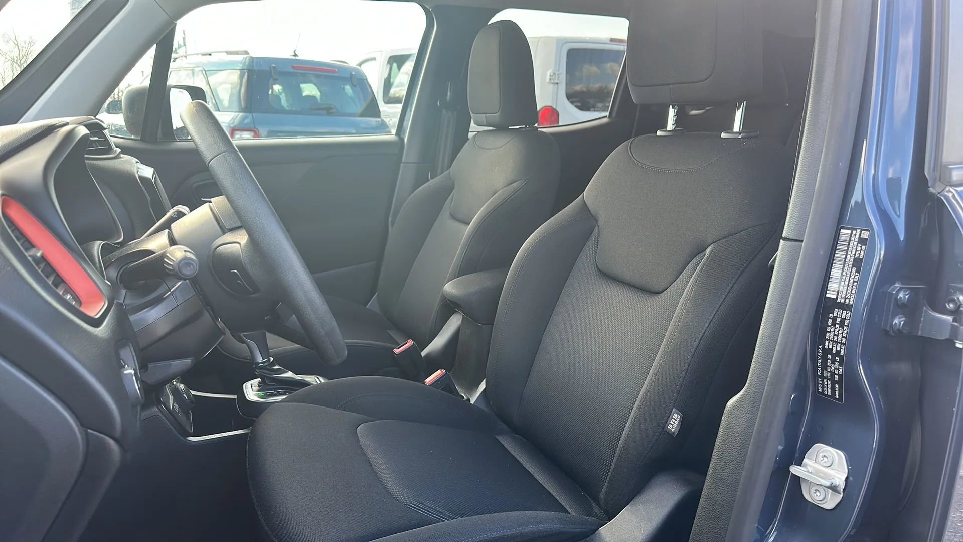 Used 2021 Jeep Renegade Sport image 10