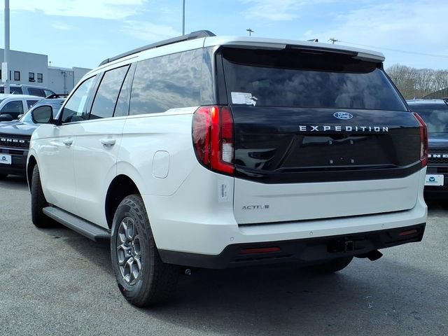 New 2026 Ford Expedition Active image 3