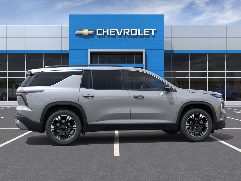 New 2027 Chevrolet Traverse LT w/ Sun and Wheel Package FWD image 5