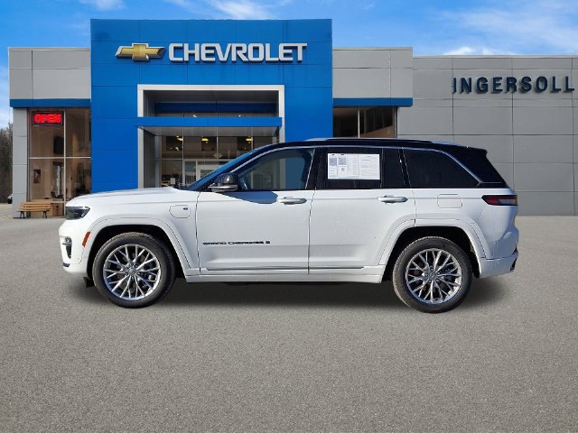 Used 2023 Jeep Grand Cherokee Summit w/ Luxury Tech Group V AWD/4WD image 26