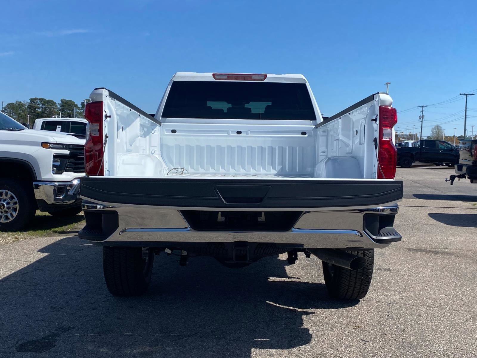 New 2026 Chevrolet Silverado 3500 LT w/ Convenience Package AWD/4WD image 5