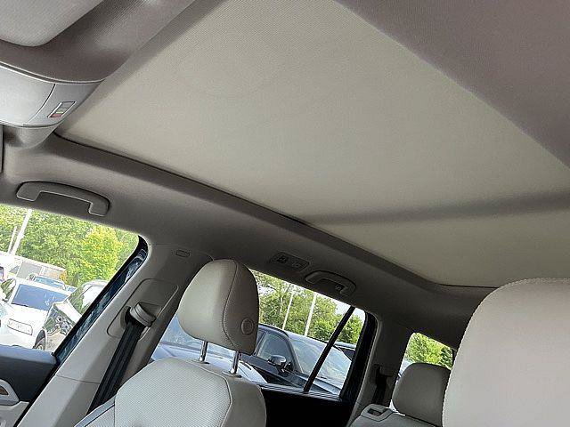 Used 2021 Volkswagen Atlas SEL Premium AWD/4WD image 17
