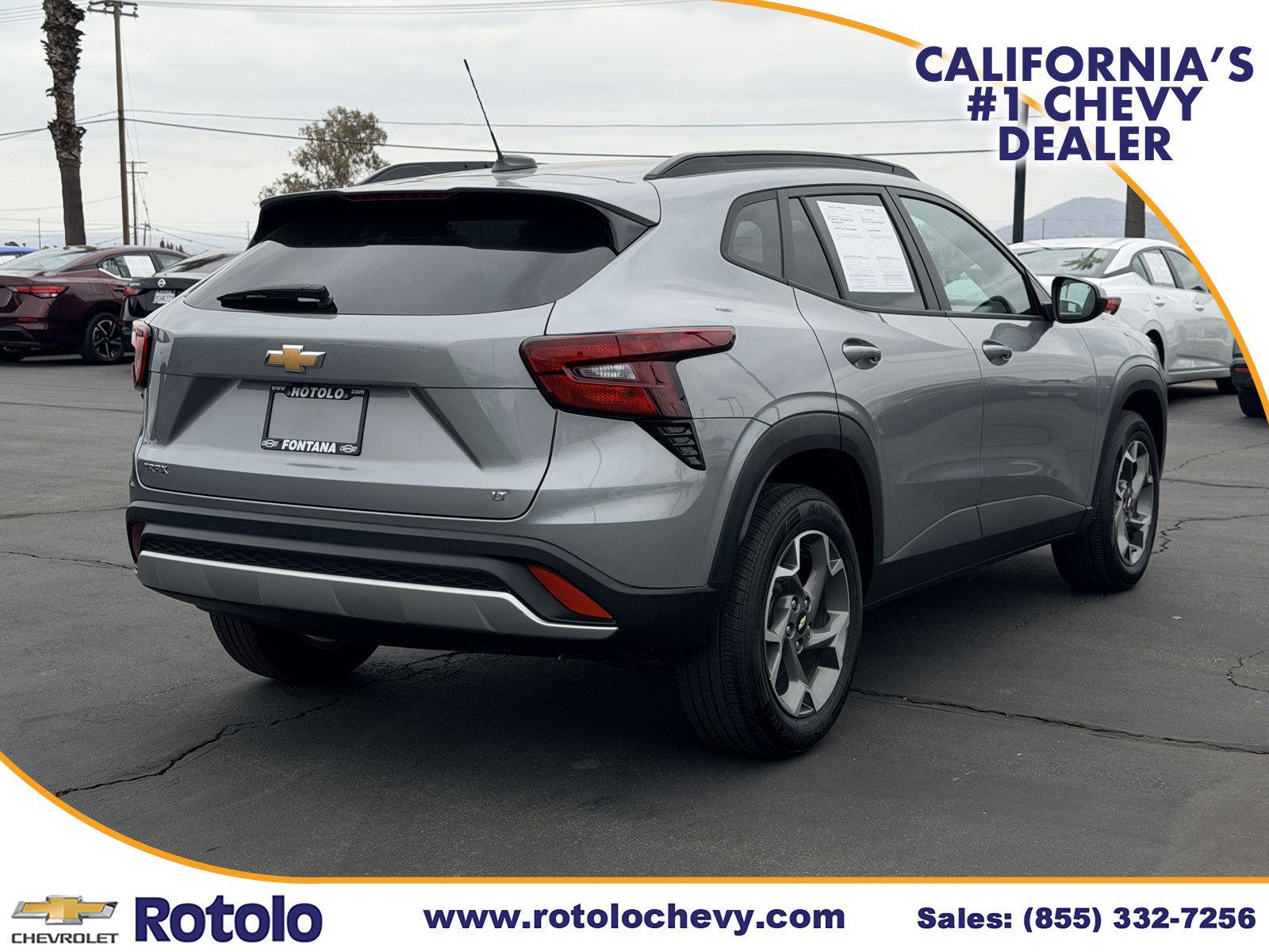 Used 2025 Chevrolet Trax LT FWD image 6