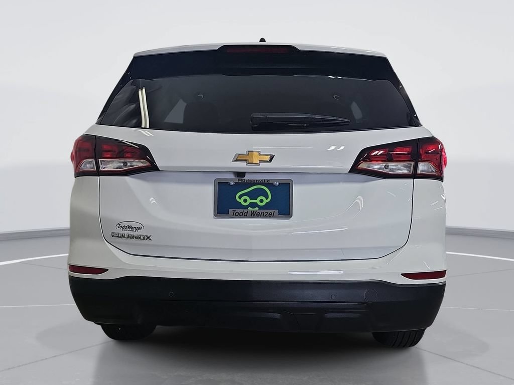 Certified 2024 Chevrolet Equinox LS w/ LS Convenience Package FWD image 5