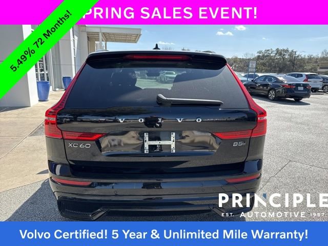 Certified 2025 Volvo XC60 B5 Core image 10