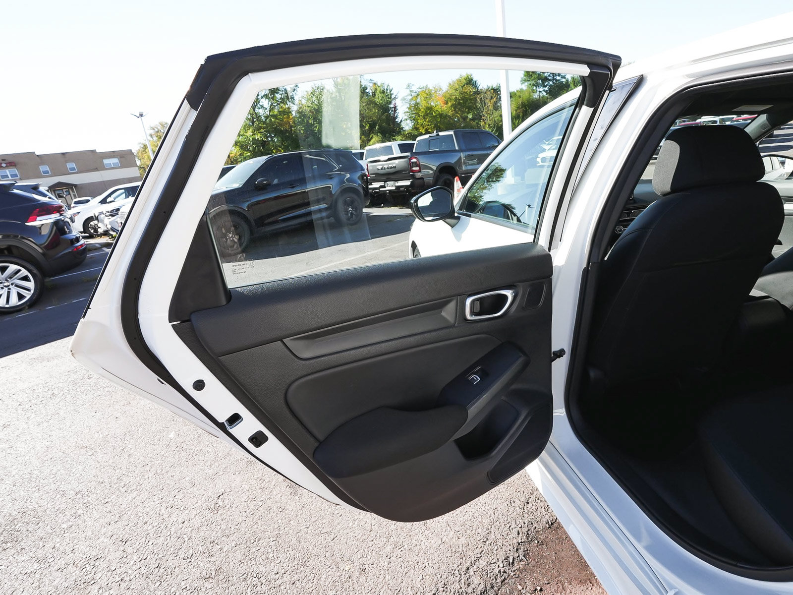 Used 2025 Honda Civic Sport image 13