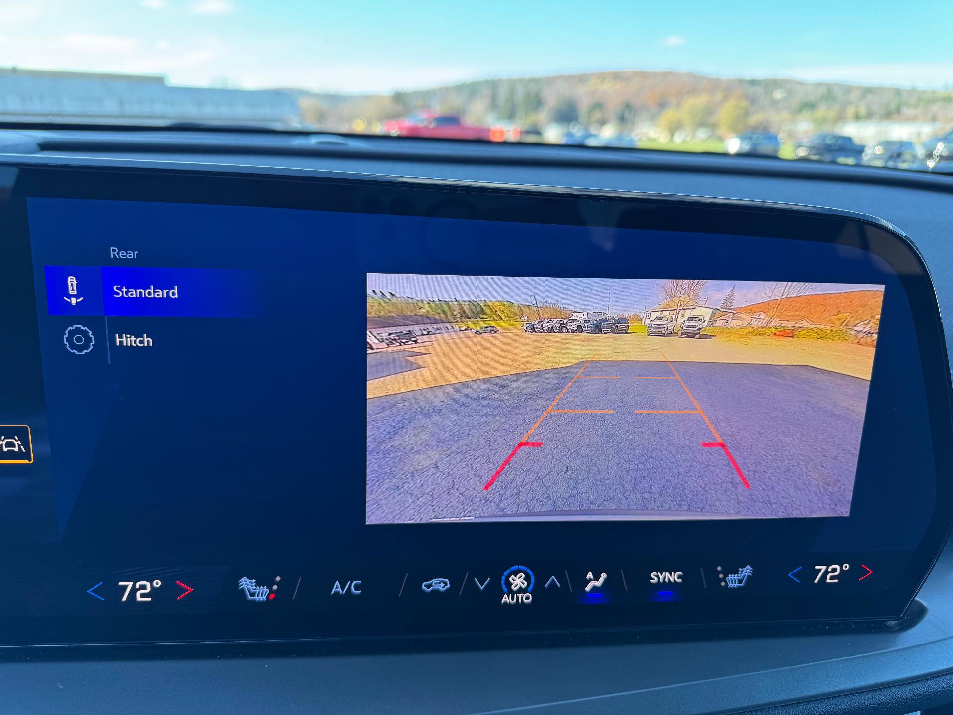 Used 2025 Chevrolet Traverse LT image 31