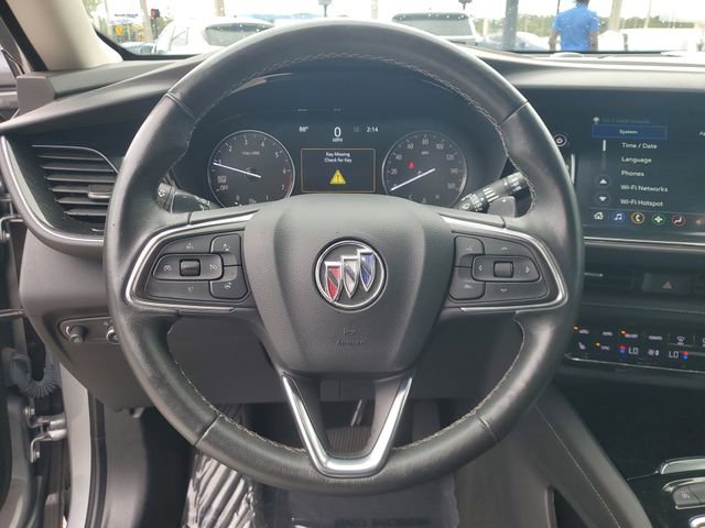 Used 2023 Buick Envision Essence image 22