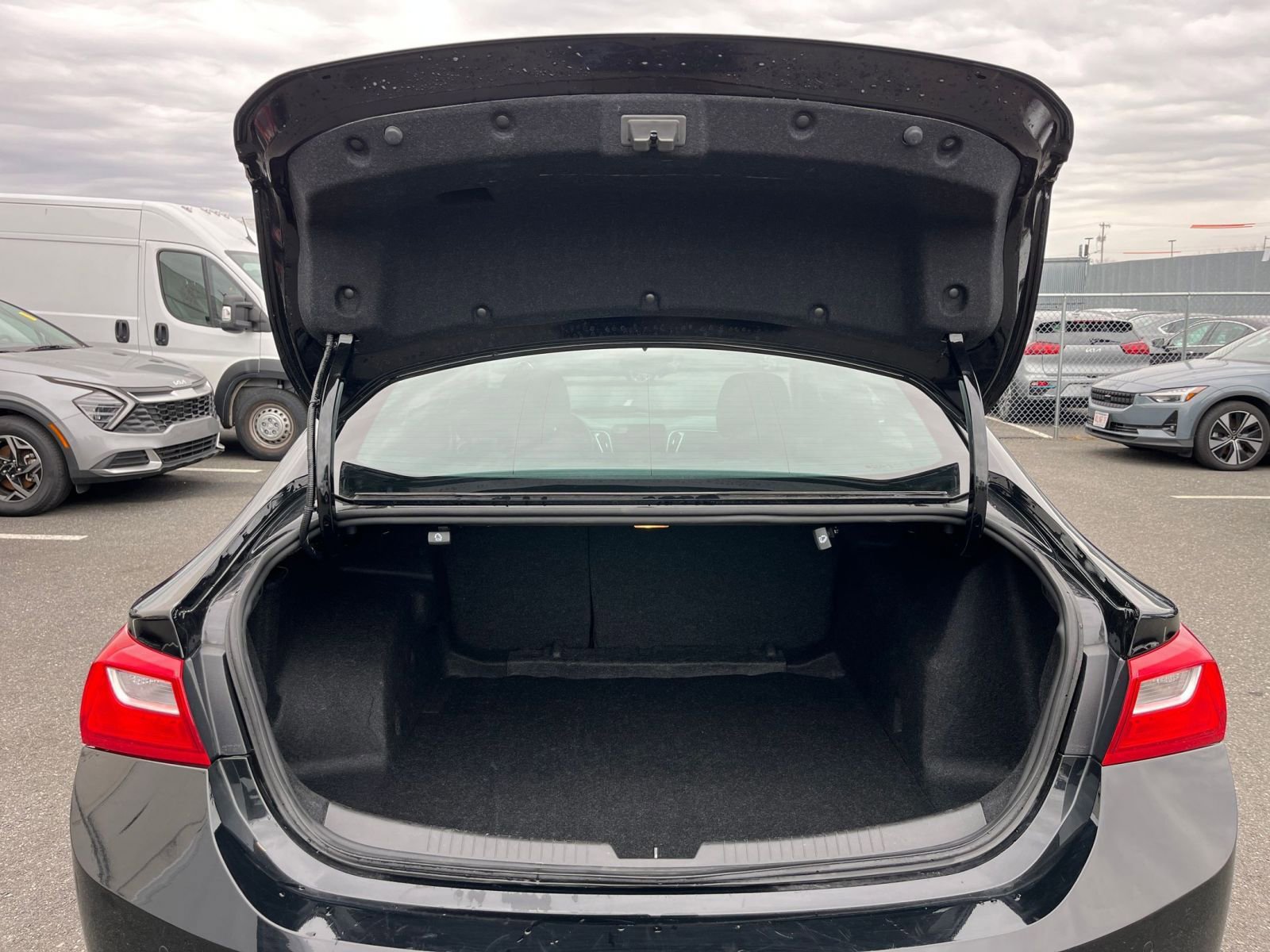 Used 2024 Chevrolet Malibu LT image 31