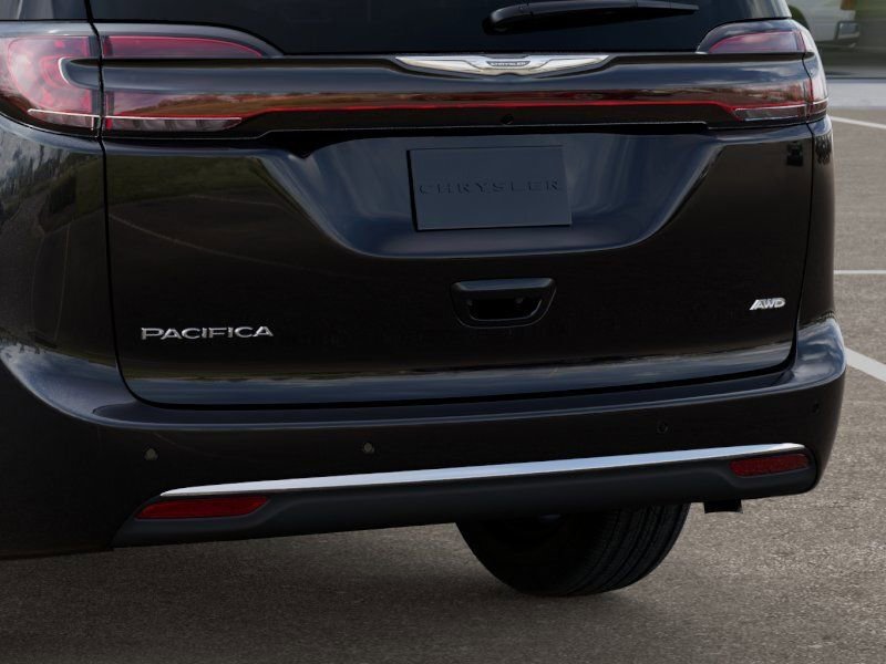 New 2026 Chrysler Pacifica Select AWD/4WD image 16
