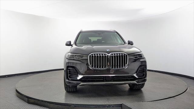 Used 2021 BMW X7 xDrive40i w/ Premium Package AWD/4WD image 12