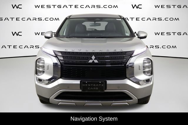 Used 2024 Mitsubishi Outlander SE video 2
