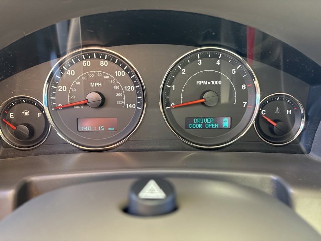 Used 2006 Jeep Commander Limited image 50