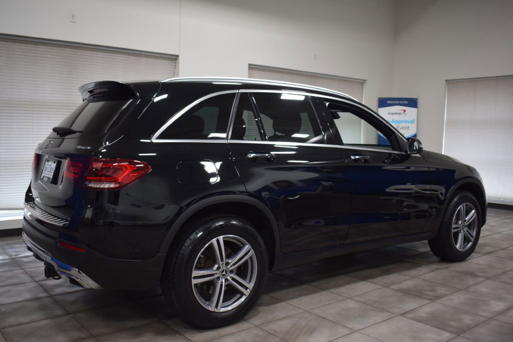 Used 2022 Mercedes-Benz GLC 300 4MATIC image 4