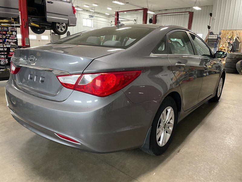 Used 2013 Hyundai Sonata GLS w/ Popular Equipment Pkg FWD image 6