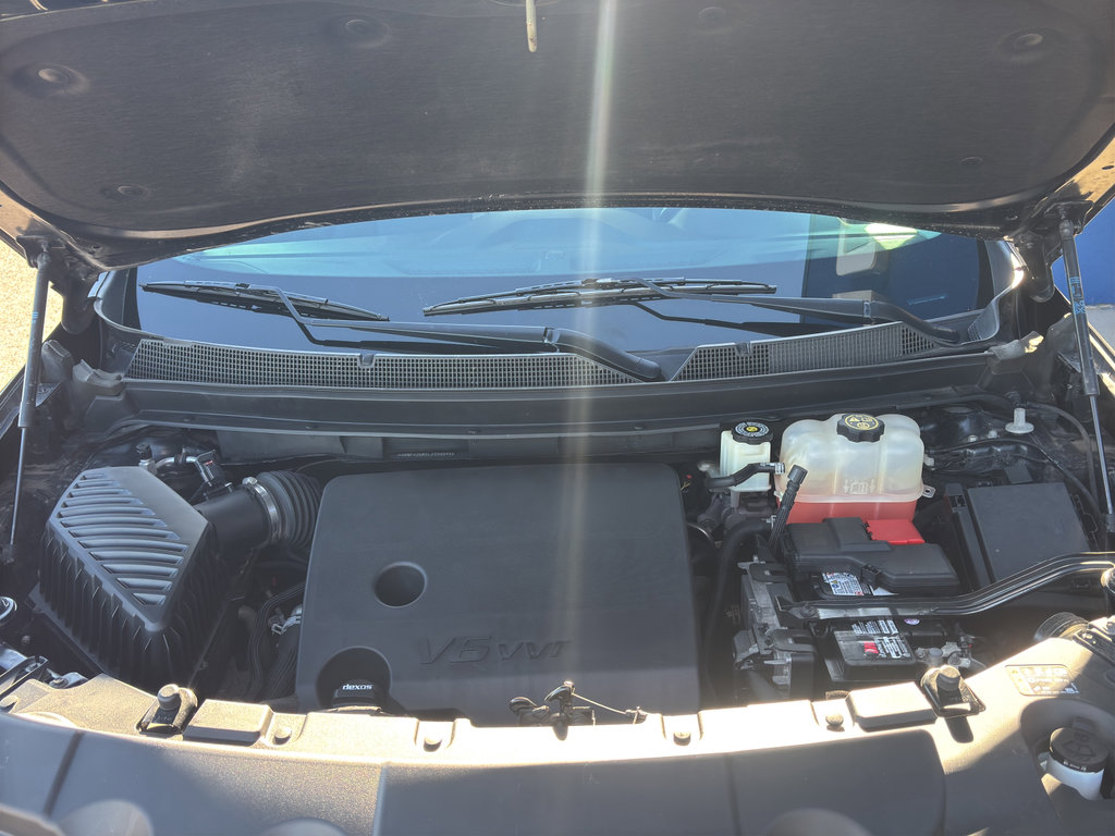 Used 2020 Chevrolet Traverse RS image 30