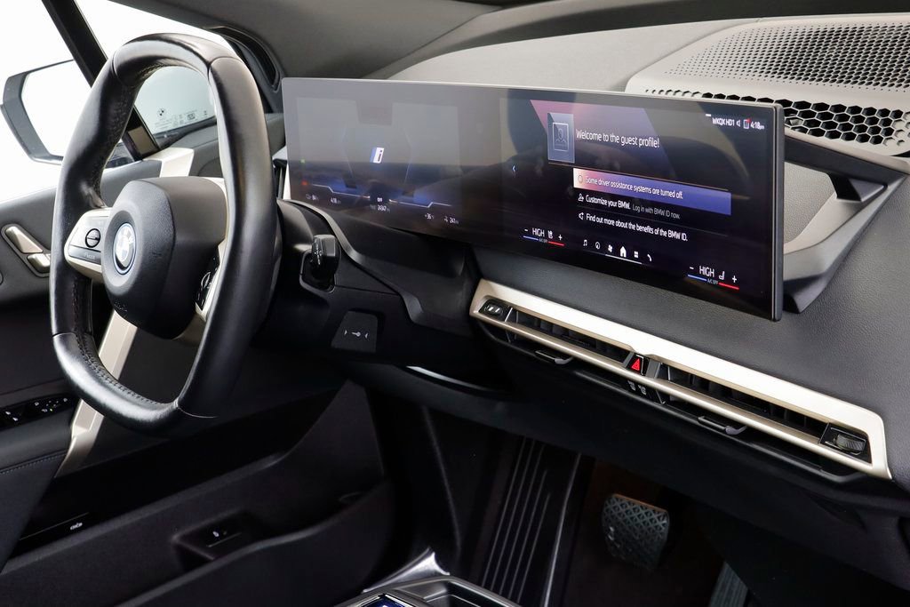 Used 2025 BMW iX xDrive50 image 23