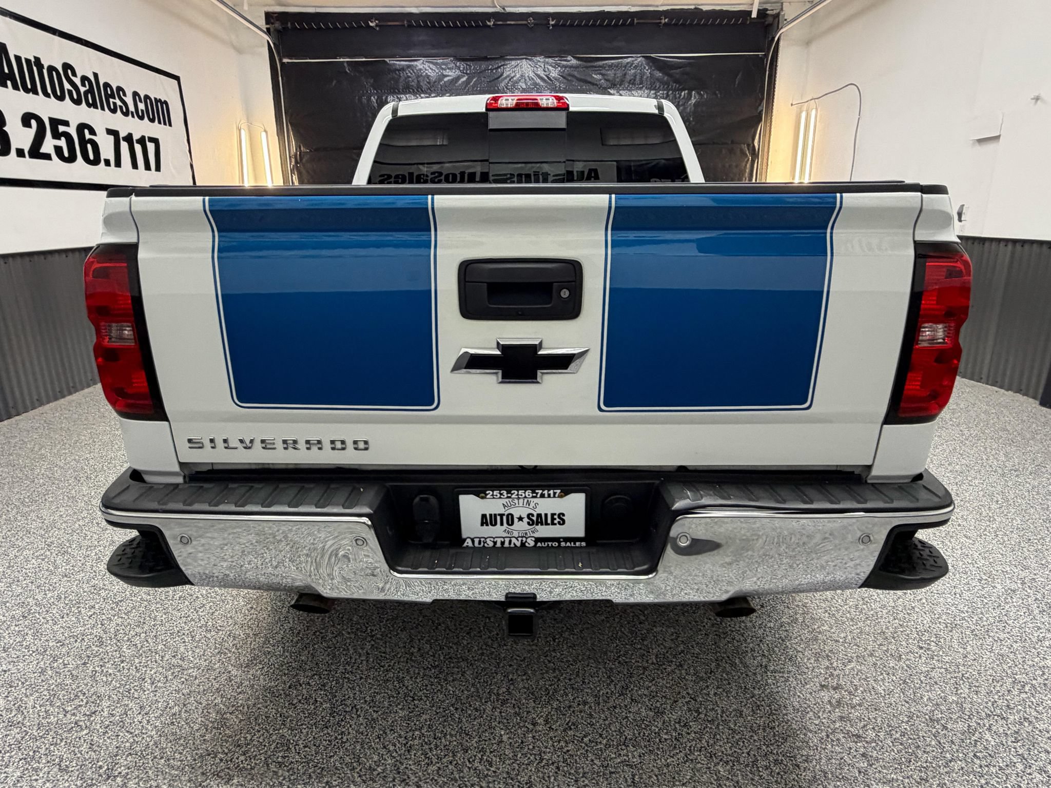 Used 2015 Chevrolet Silverado 1500 LTZ Z71 w/ LTZ Plus Package AWD/4WD image 4