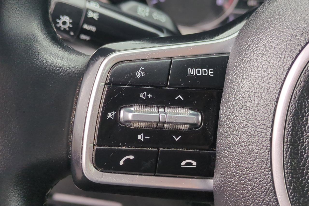 Used 2022 Kia Sorento S AWD/4WD image 12