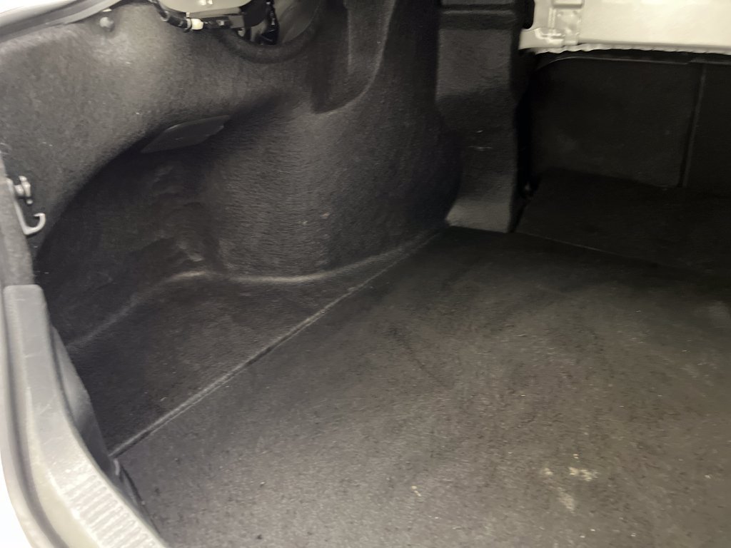 Used 2025 Toyota Camry LE FWD image 34