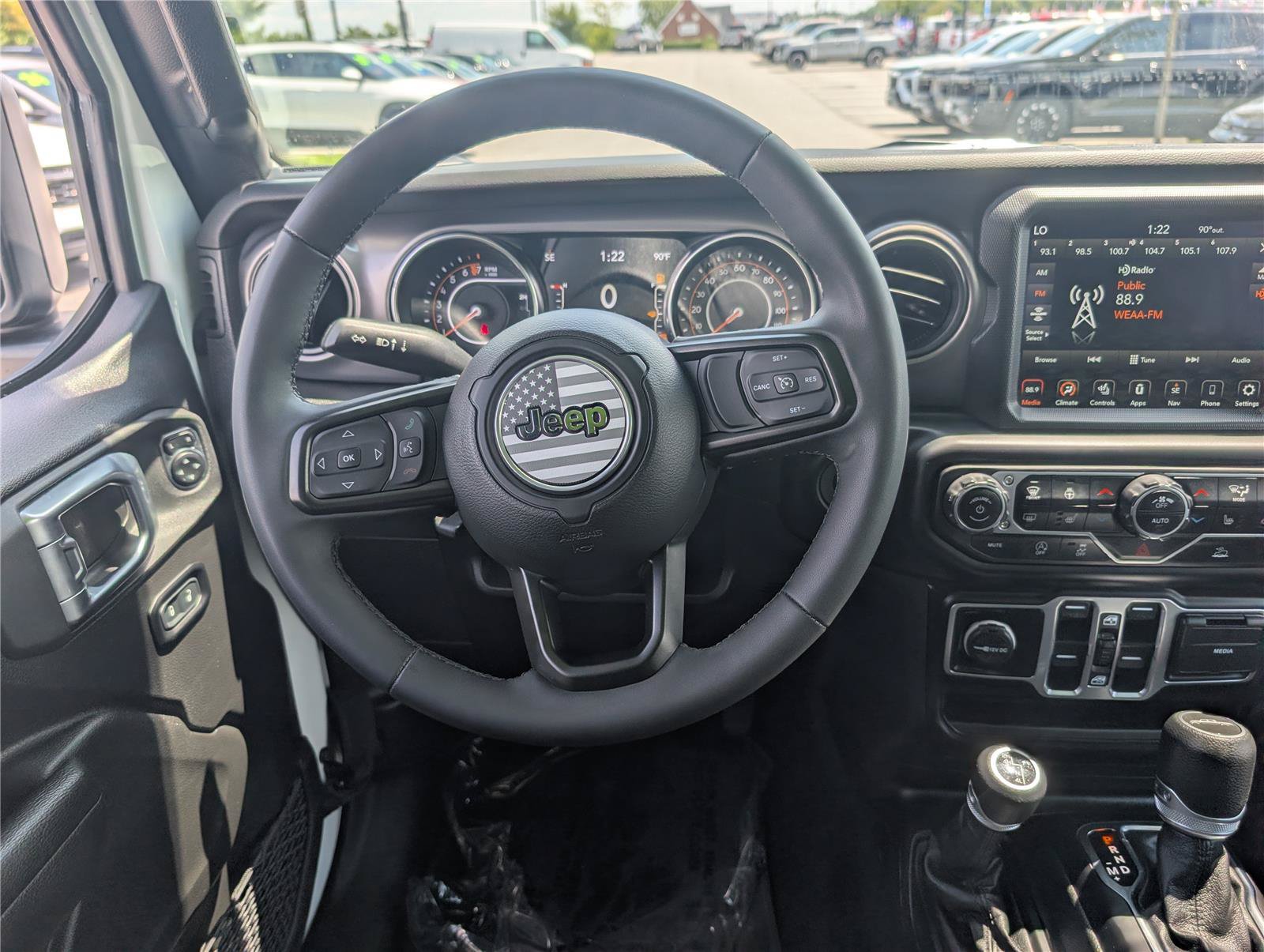 Used 2023 Jeep Gladiator Sport AWD/4WD image 15