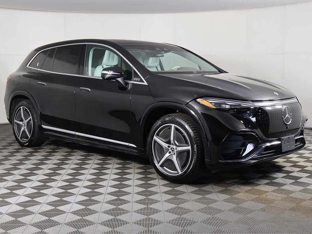 Used 2023 Mercedes-Benz EQS 580 4MATIC SUV image 2
