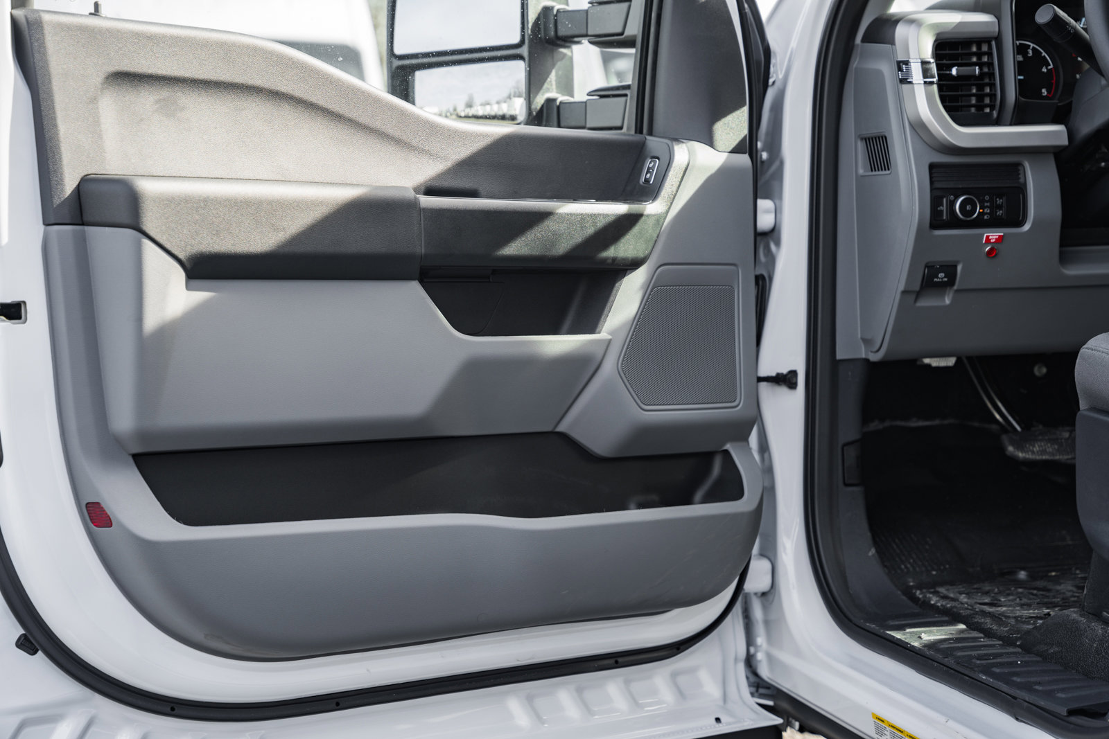 New 2026 Ford F550 4x4 Crew Cab image 46