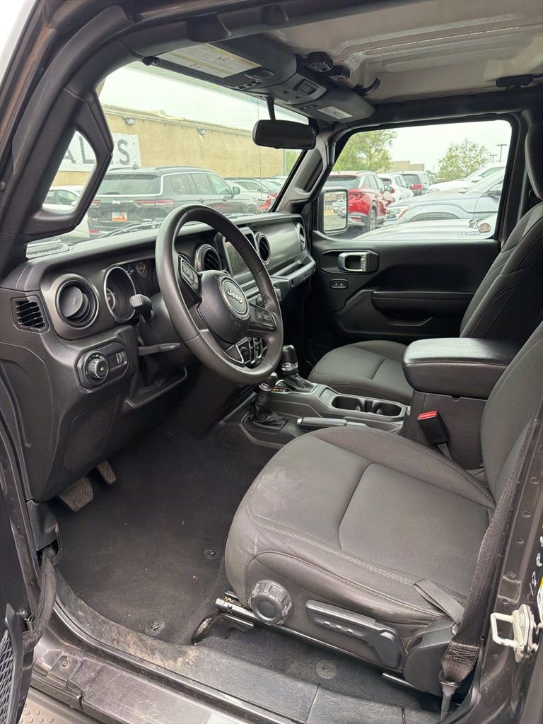 Used 2023 Jeep Wrangler Sport S AWD/4WD image 9