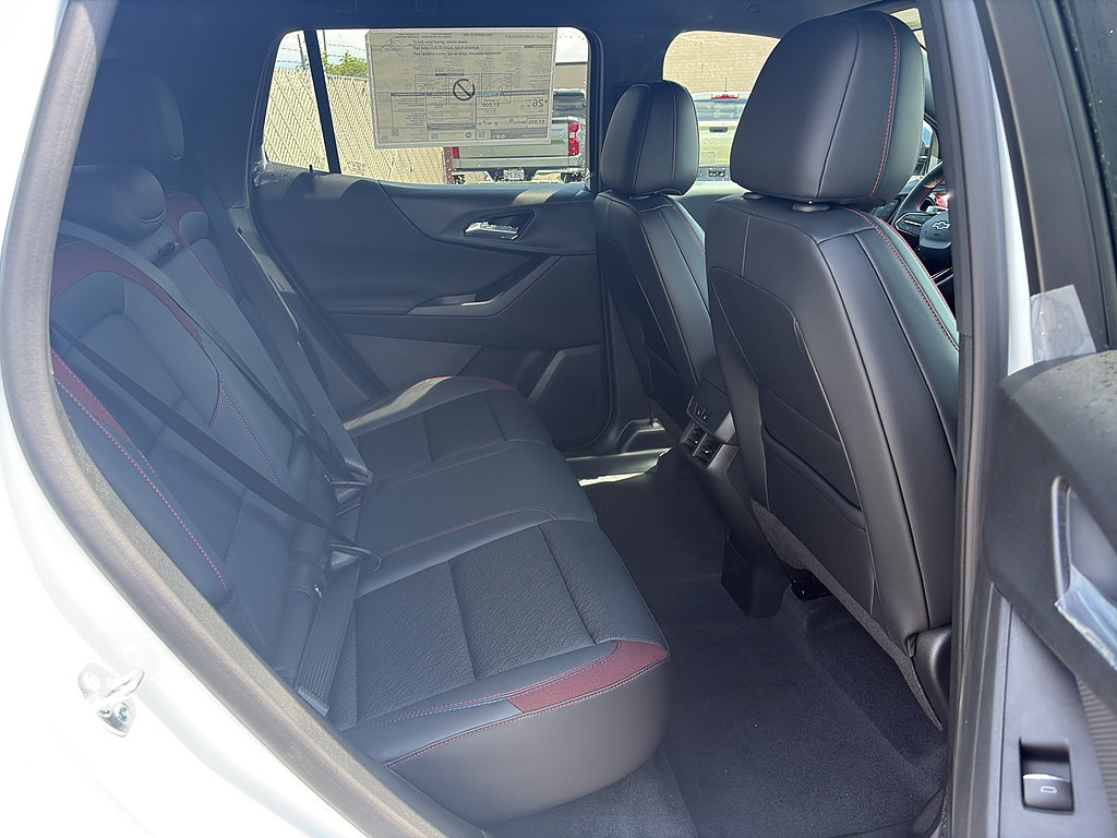 New 2026 Chevrolet Equinox RS w/ Convenience Package III AWD/4WD image 11