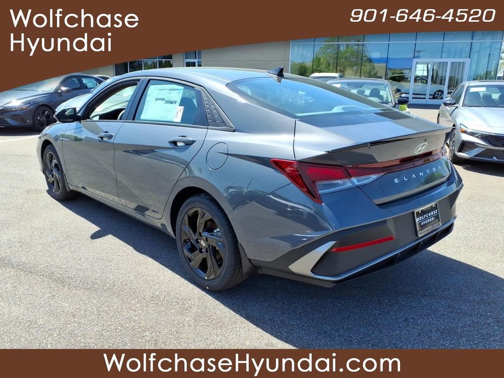 New 2026 Hyundai Elantra Sport FWD image 3