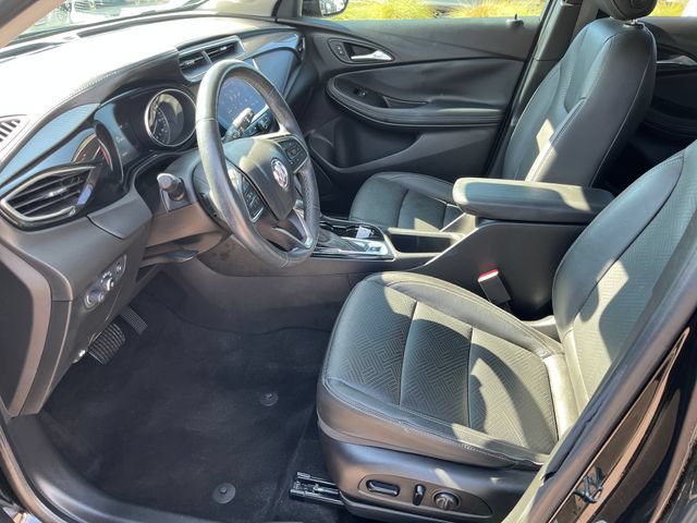 Used 2021 Buick Encore GX Essence w/ Sport Touring Package FWD image 3