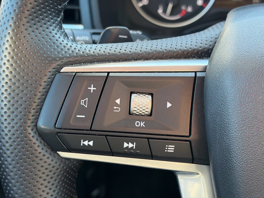 Used 2025 Mitsubishi Outlander SE AWD/4WD image 26