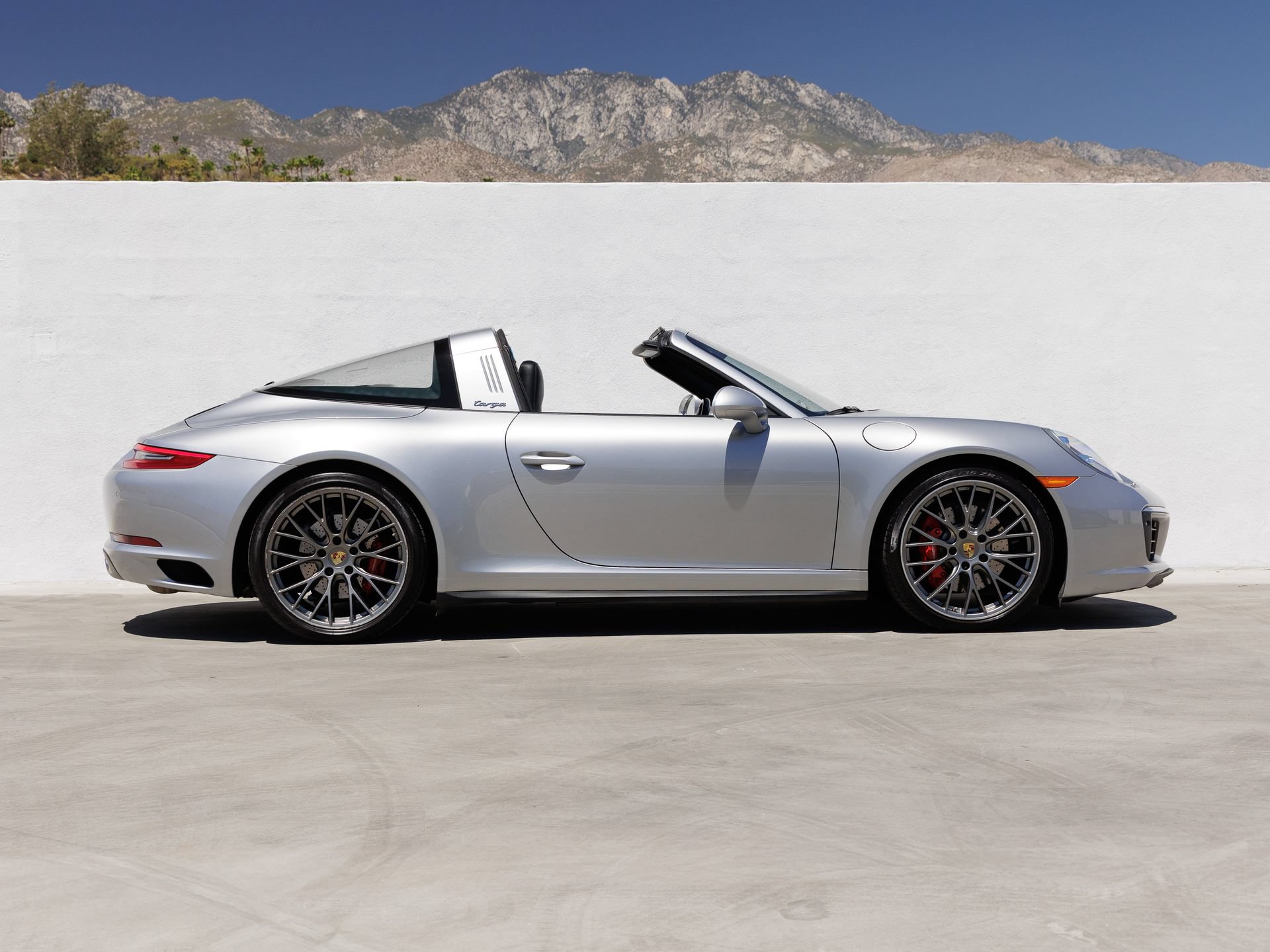 Certified 2017 Porsche 911 Targa 4S AWD/4WD image 8