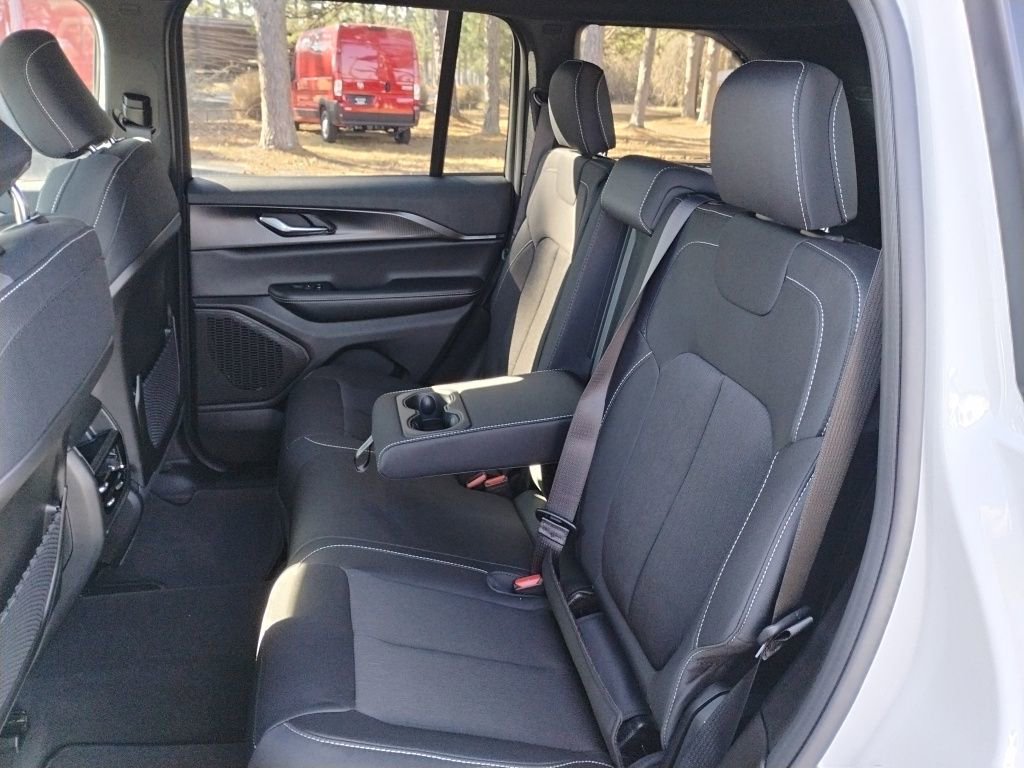 New 2025 Jeep Grand Cherokee Laredo w/ Trailer Tow Package image 16