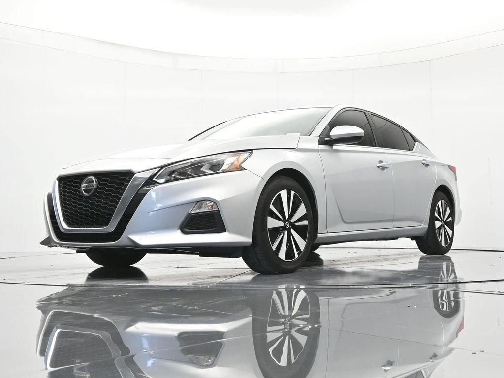 Certified 2022 Nissan Altima 2.5 SV FWD image 35