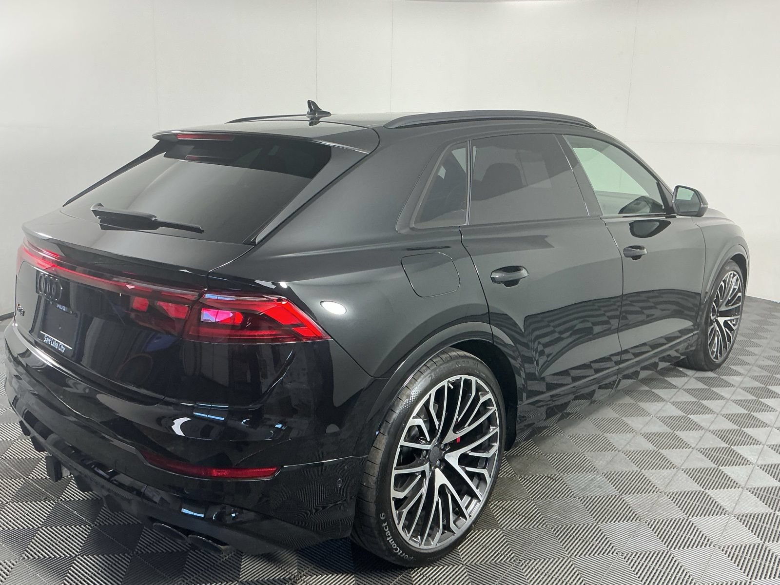 New 2026 Audi SQ8 Prestige AWD/4WD image 9