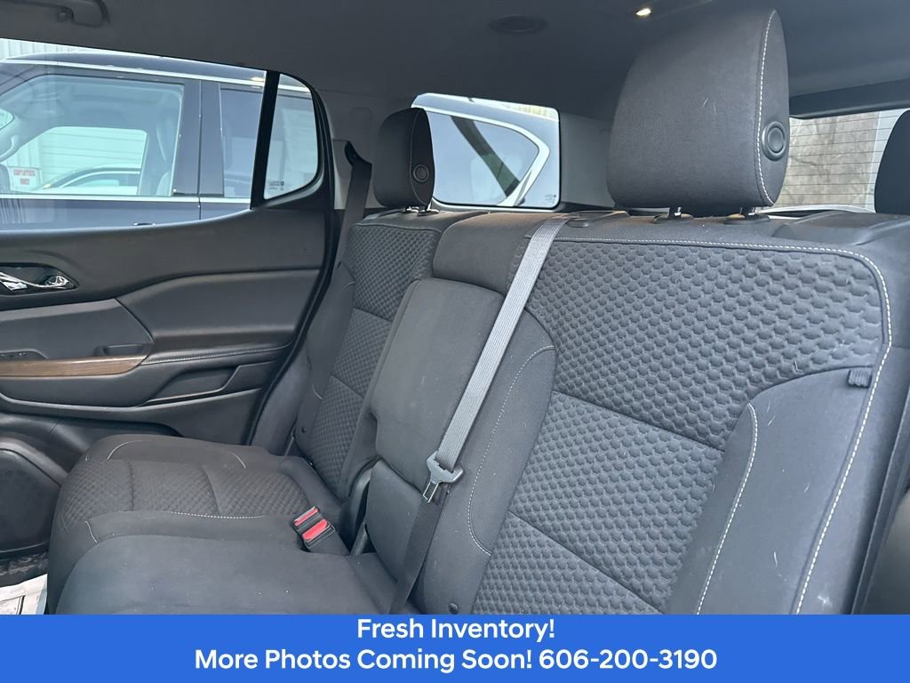 Used 2019 GMC Acadia SLE w/ LPO, Floor Liner Package image 7