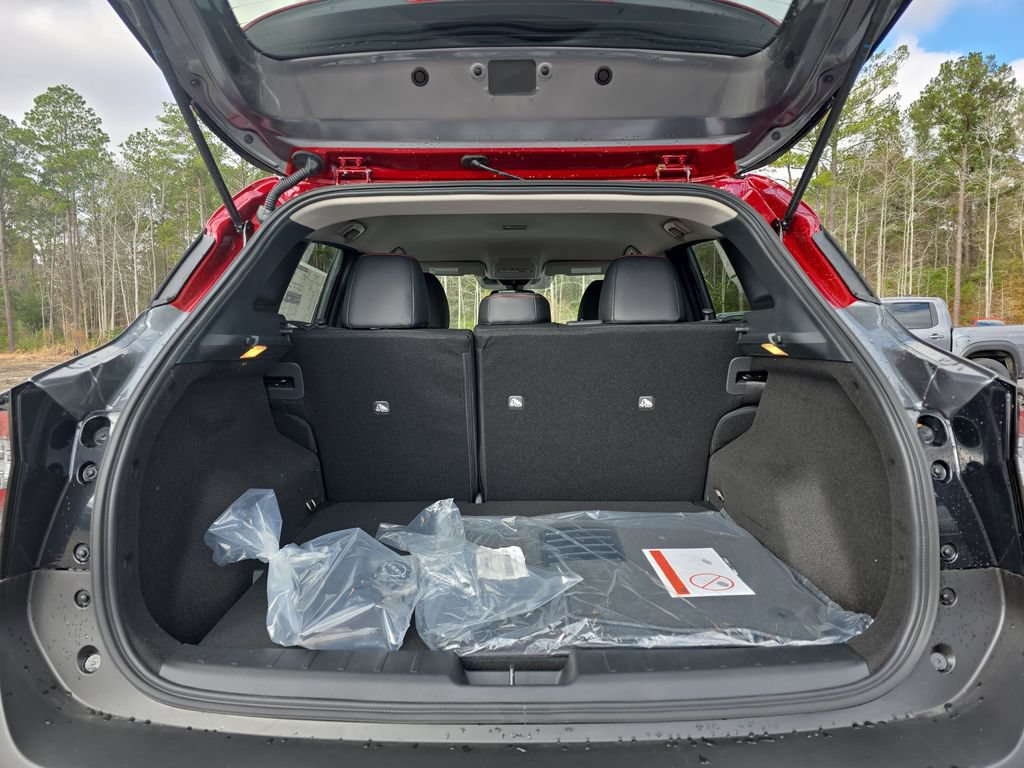 New 2026 Nissan Kicks SR w/ SR Premium Package FWD image 15