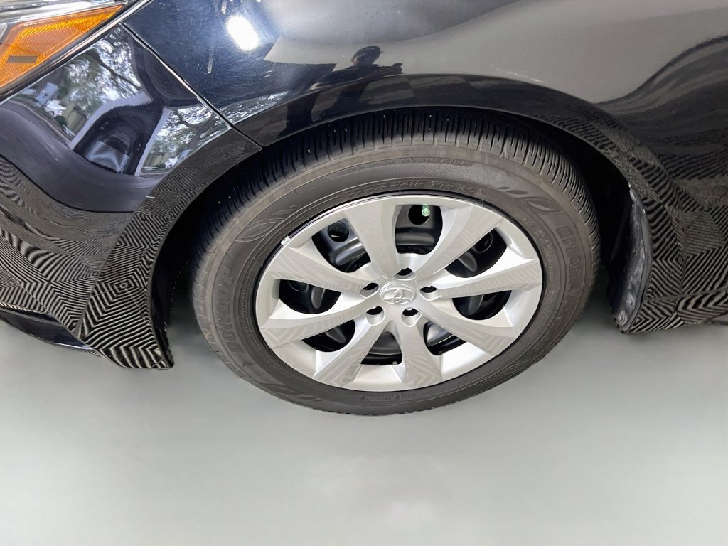 Used 2024 Toyota Corolla LE FWD image 11