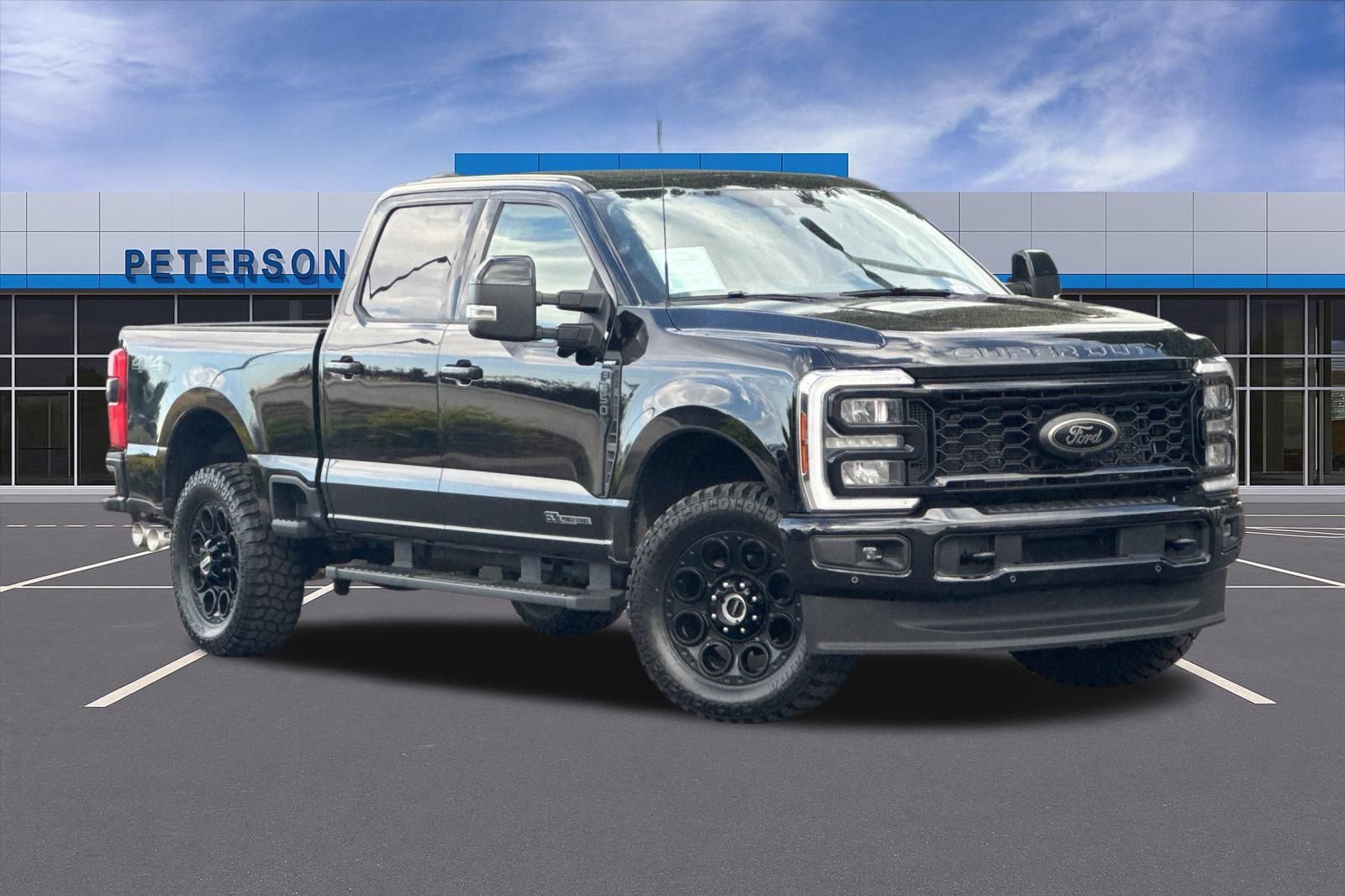 Used 2025 Ford F350 Lariat w/ Lariat Ultimate Package AWD/4WD image 2