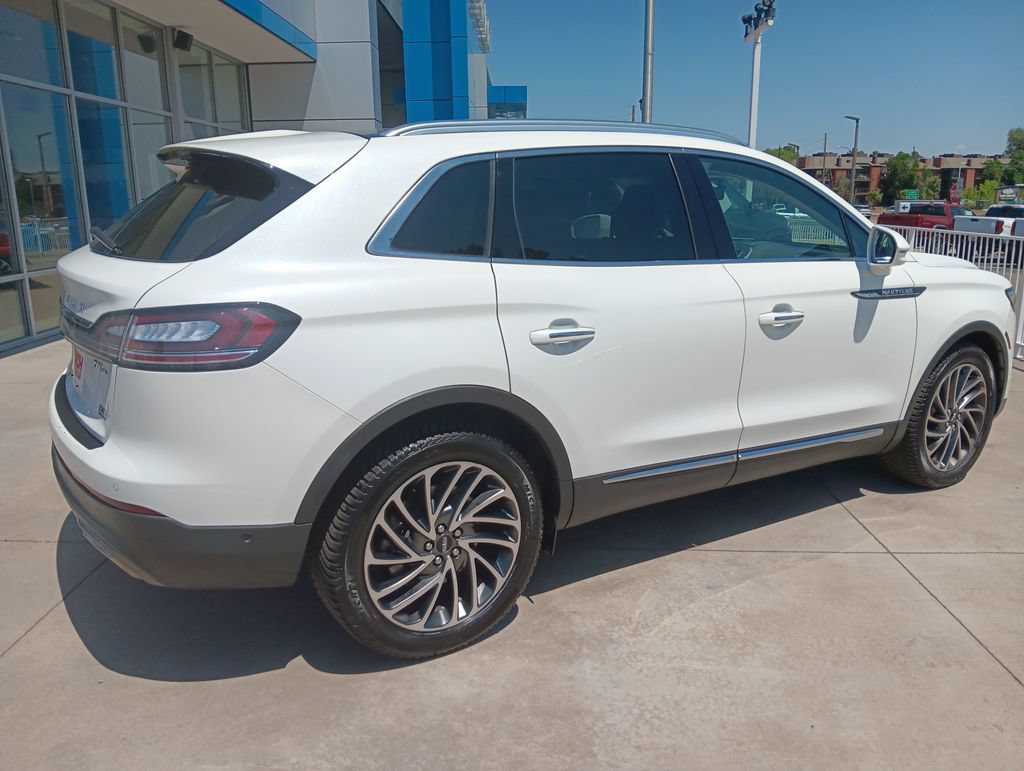 Used 2020 Lincoln Nautilus Reserve w/ Equipment Group 201A AWD/4WD image 5